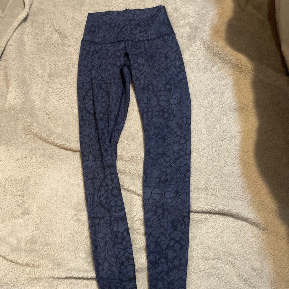 Lululemon leggings size 2